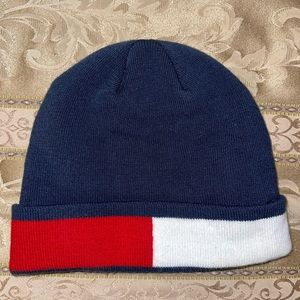 Tommy Hilfiger hat